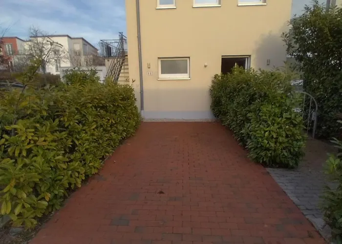 Business Herzobase Apartament *